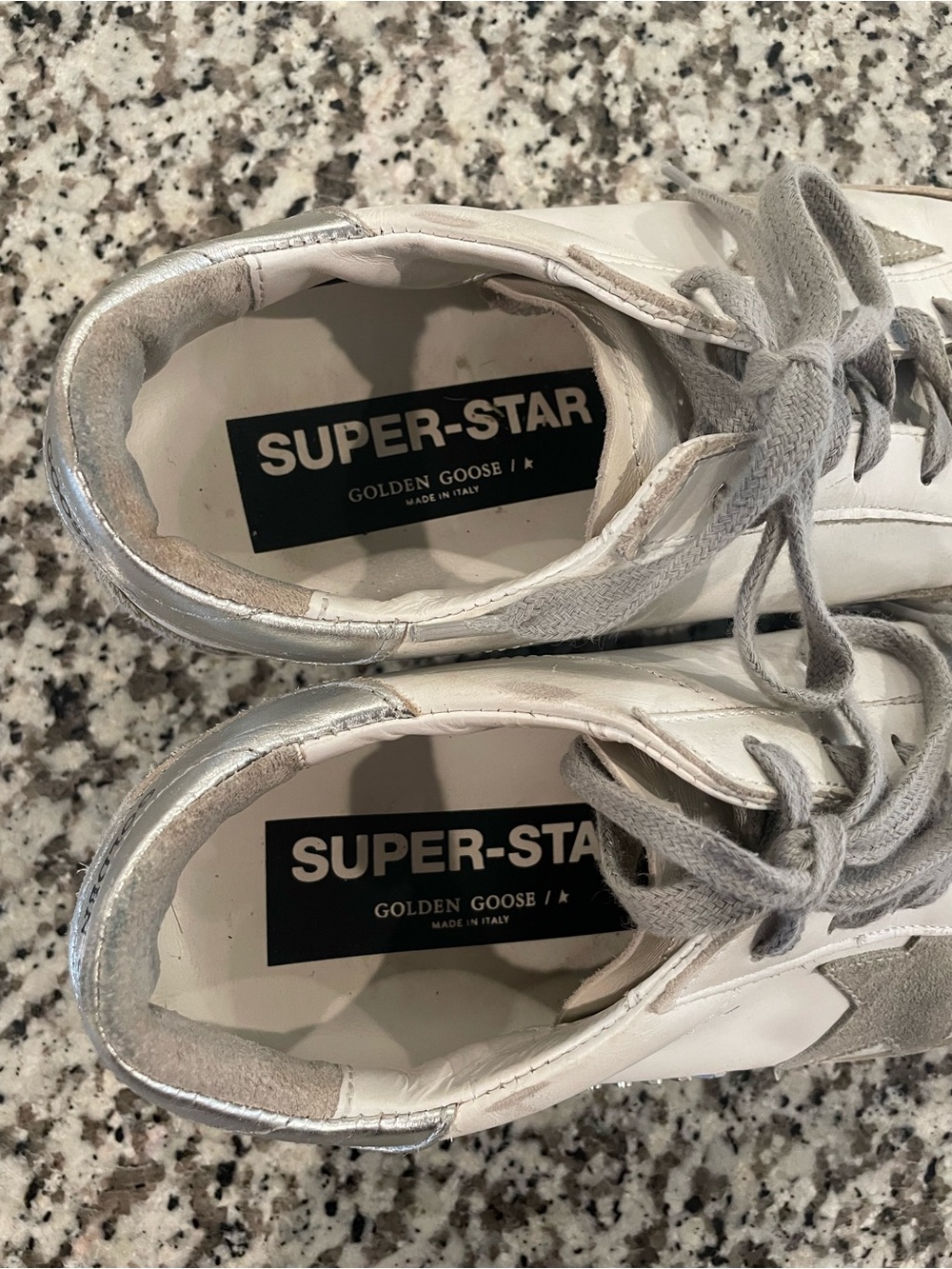 Golden Goose Superstar Low-Top Sneakers - Picture 6 of 7